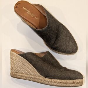 Andre Assous espadrille mule wedge